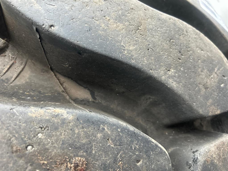 Hitachi ZW150PL-Michelin 20.5-R25-Tire/Reifen/Band - Wheels and tires for Construction machinery: picture 2 Hitachi ZW150PL-Michelin 20.5-R25-Tire/Reifen/Band - Wheels and tires for Construction machinery: picture 2