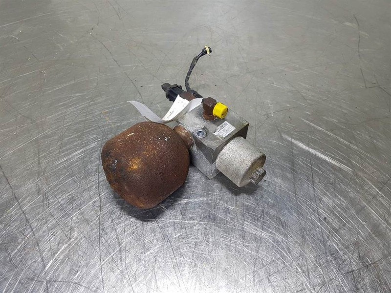 Hyundai HL760-9-3371217-31LM-10301-Valve/Ventile/Ventiel - Hydraulics: picture 3 Hyundai HL760-9-3371217-31LM-10301-Valve/Ventile/Ventiel - Hydraulics: picture 3