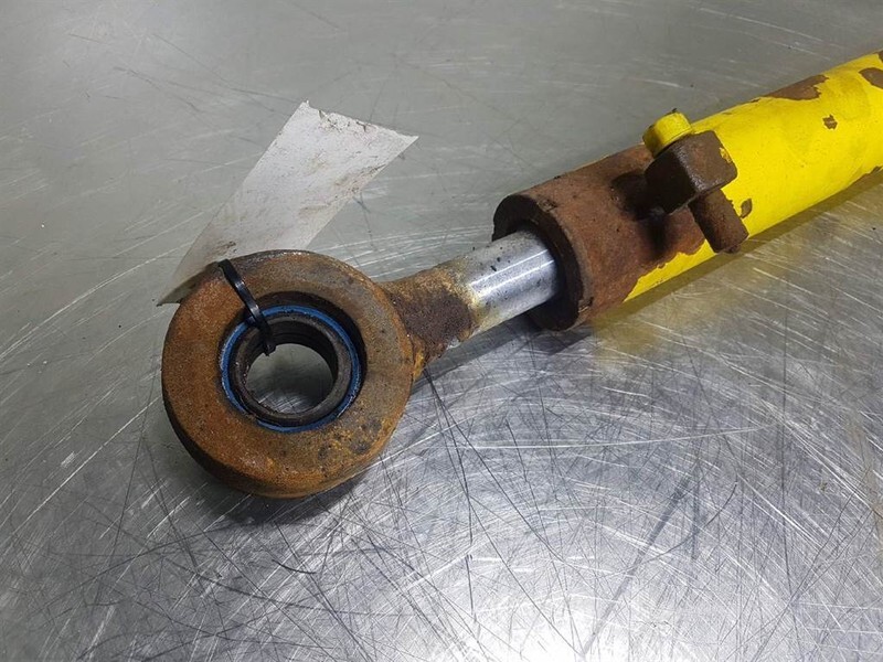 Hyundai HL760-9 - Steering cylinder/Lenkzylinder/Cilinder - Hydraulics: picture 3 Hyundai HL760-9 - Steering cylinder/Lenkzylinder/Cilinder - Hydraulics: picture 3