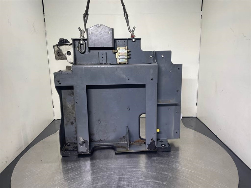 Liebherr A934C-10093973-Partition/Trennwand/Frame - Frame/ Chassis for Construction machinery: picture 2 Liebherr A934C-10093973-Partition/Trennwand/Frame - Frame/ Chassis for Construction machinery: picture 2