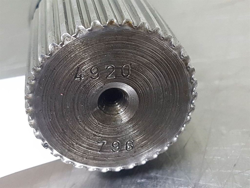 O & K L20I-4920796-Joint shaft/Steckwelle/Steekas - Axle and parts for Construction machinery: picture 4 O & K L20I-4920796-Joint shaft/Steckwelle/Steekas - Axle and parts for Construction machinery: picture 4