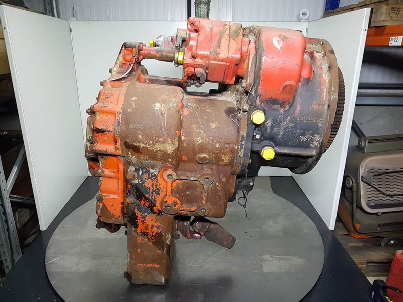 O & K L45 - Transmission/Getriebe/Transmissiebak - Gearbox and parts for Construction machinery: picture 1 O & K L45 - Transmission/Getriebe/Transmissiebak - Gearbox and parts for Construction machinery: picture 1