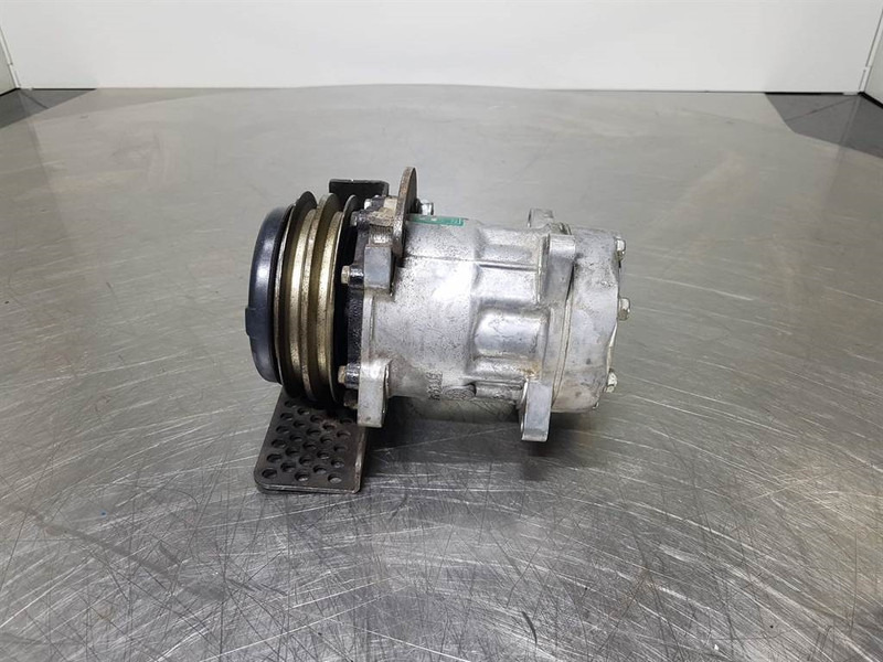SANDEN SD7H15-6035-Compressor/Kompressor/Aircopomp - AC compressor for Construction machinery: picture 2 SANDEN SD7H15-6035-Compressor/Kompressor/Aircopomp - AC compressor for Construction machinery: picture 2