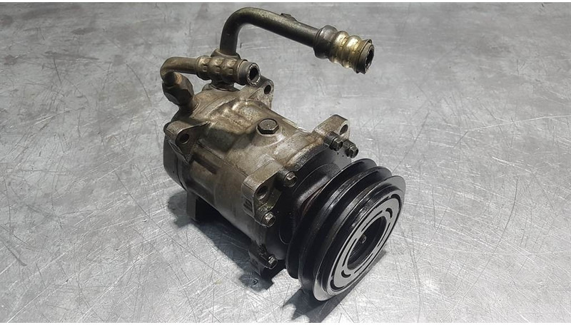 SANDEN U4652 - Compressor/Kompressor/Aircopomp - AC compressor for Construction machinery: picture 1 SANDEN U4652 - Compressor/Kompressor/Aircopomp - AC compressor for Construction machinery: picture 1