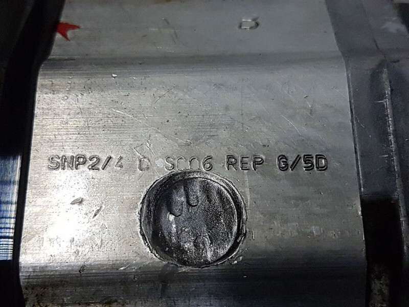 Sauer Sundstrand SNP2/4DSC06REPG/5D - Gearpump/Zah - Hydraulics for Construction machinery: picture 5 Sauer Sundstrand SNP2/4DSC06REPG/5D - Gearpump/Zah - Hydraulics for Construction machinery: picture 5