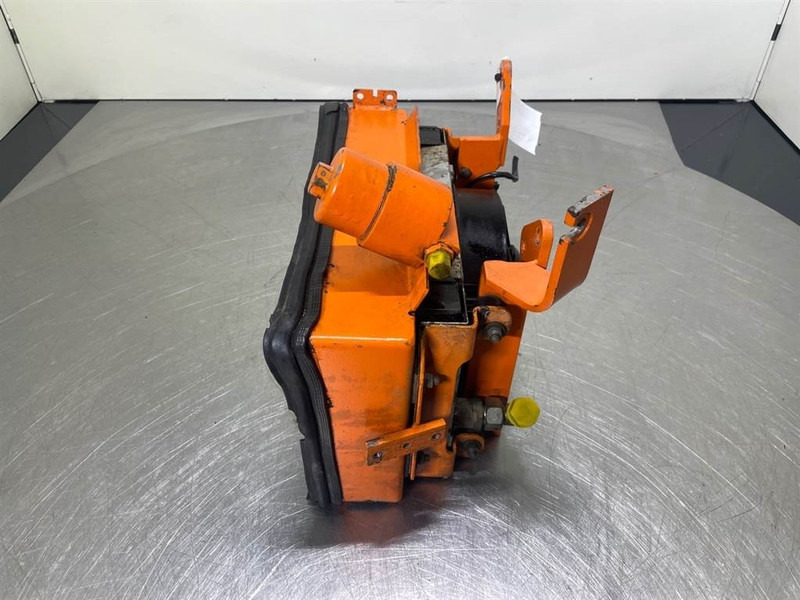 Schaeff - Cooler/Kühler/Koeler - Engine for Construction machinery: picture 4 Schaeff - Cooler/Kühler/Koeler - Engine for Construction machinery: picture 4