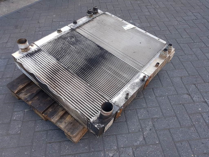 Sennebogen 818 - Cooler/Kühler/Koeler - Engine and parts for Construction machinery: picture 3 Sennebogen 818 - Cooler/Kühler/Koeler - Engine and parts for Construction machinery: picture 3