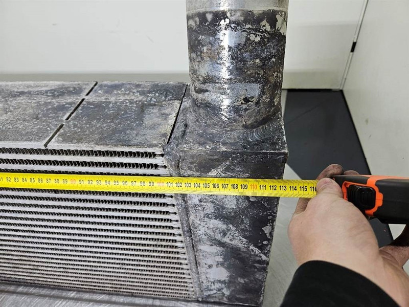 Sennebogen 835E - Intercooler/Ladeluftkühler/Luchtkoeler - Engine for Construction machinery: picture 4 Sennebogen 835E - Intercooler/Ladeluftkühler/Luchtkoeler - Engine for Construction machinery: picture 4