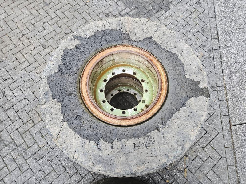 Terex TL260S-Banden 20.5-R25-Solid wheels / Full Gummi - Wheels and tires for Construction machinery: picture 4 Terex TL260S-Banden 20.5-R25-Solid wheels / Full Gummi - Wheels and tires for Construction machinery: picture 4