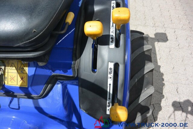 Iseki TXG23 Kompakt Traktor Straßenzulassung AHK 1.Hd - Compact tractor: picture 3 Iseki TXG23 Kompakt Traktor Straßenzulassung AHK 1.Hd - Compact tractor: picture 3