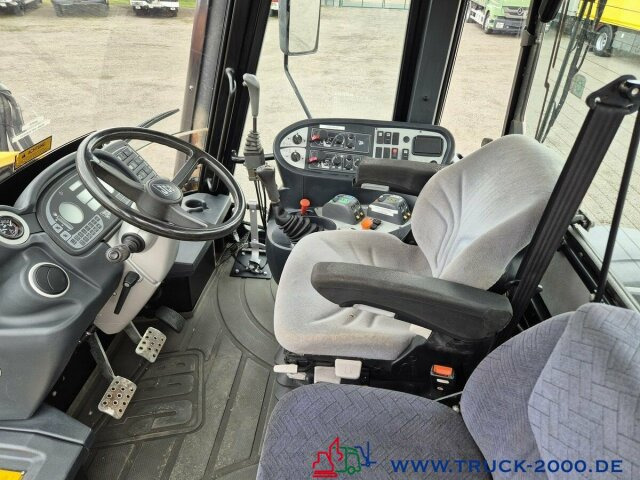 JCB Fastrac HMV 3230 2 Zapfwellen + Frontheber Stoll - Farm tractor: picture 4 JCB Fastrac HMV 3230 2 Zapfwellen + Frontheber Stoll - Farm tractor: picture 4