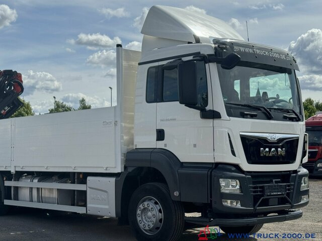 Dropside/ Flatbed truck, Crane truck MAN TGS 26.400 PK 23002 mit Jib 23m Hakenhöhe 237TKM: picture 10