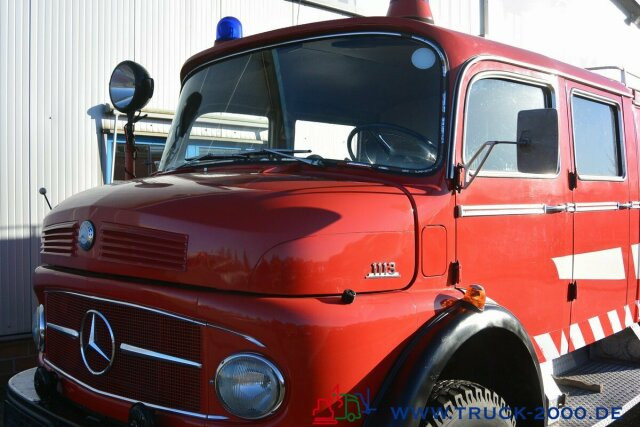 Mercedes-Benz LAF 1113 Metz Feuerwehr TLF16 Pumpe+2400 l Tank - Box truck: picture 3 Mercedes-Benz LAF 1113 Metz Feuerwehr TLF16 Pumpe+2400 l Tank - Box truck: picture 3