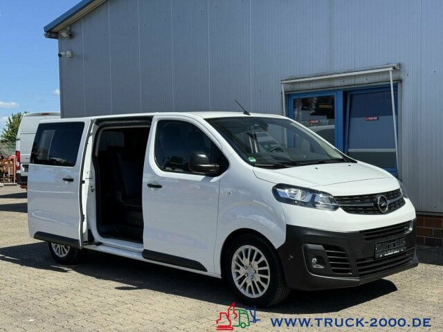 Opel Vivaro 9 Sitzer Klima vorne & hinten Navi + DAB - Minibus, People carrier: picture 4 Opel Vivaro 9 Sitzer Klima vorne & hinten Navi + DAB - Minibus, People carrier: picture 4