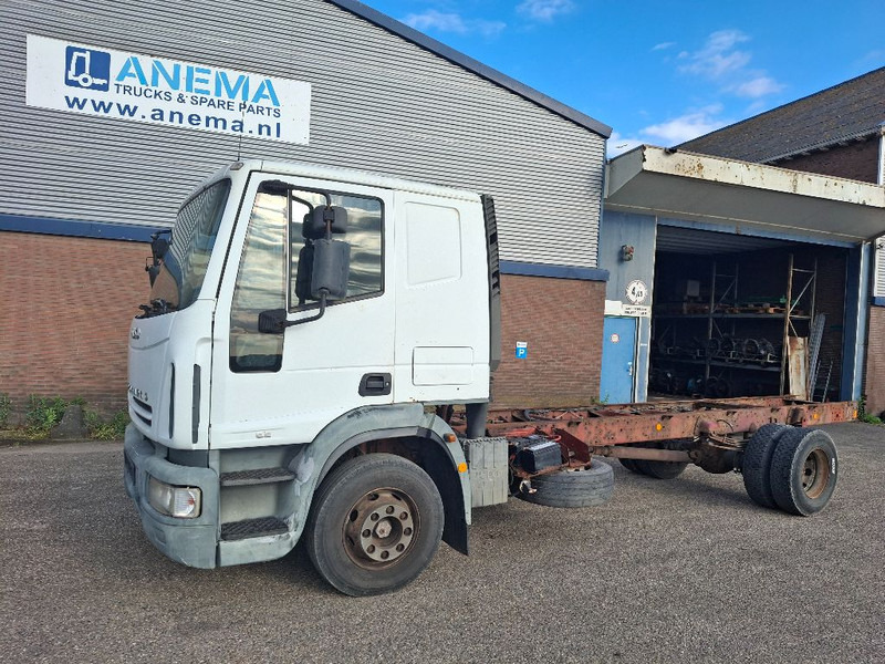 Iveco ML150E21 EUROCARGO - Cab chassis truck: picture 2 Iveco ML150E21 EUROCARGO - Cab chassis truck: picture 2