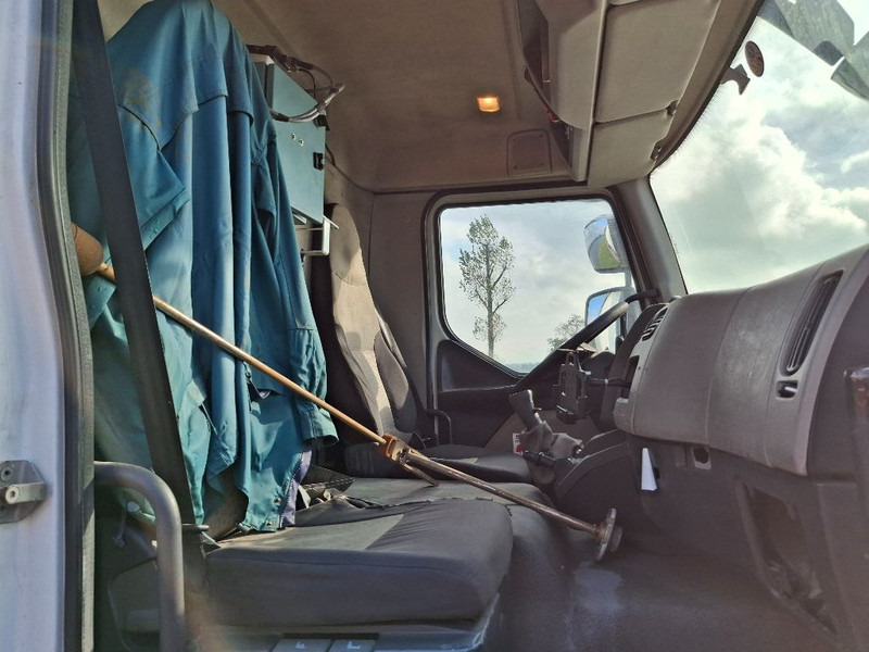 Renault MIDLUM 220 GAS / LPG - Tanker truck: picture 3 Renault MIDLUM 220 GAS / LPG - Tanker truck: picture 3