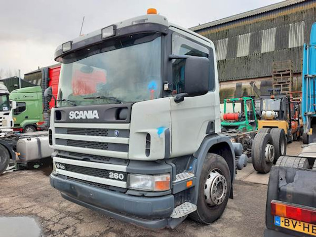 Scania P 94 DB 260 - Cab chassis truck: picture 1 Scania P 94 DB 260 - Cab chassis truck: picture 1