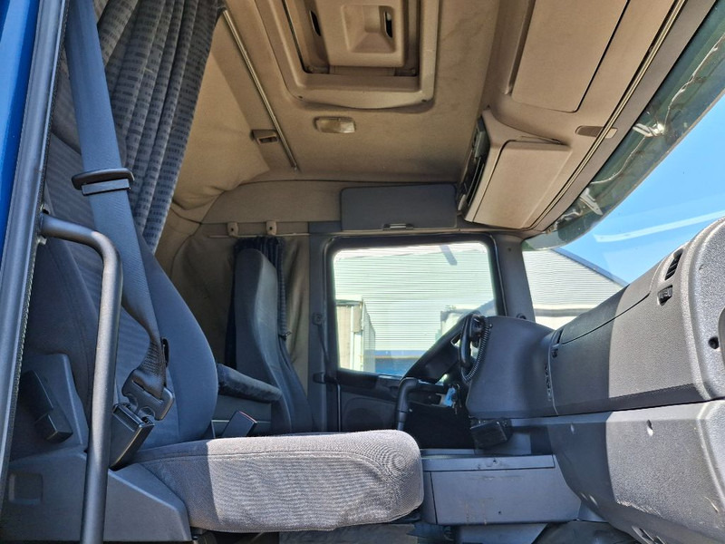 Scania R420 - Box truck: picture 2 Scania R420 - Box truck: picture 2