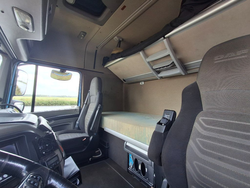 DAF XF105.460 - Tractor unit: picture 3 DAF XF105.460 - Tractor unit: picture 3