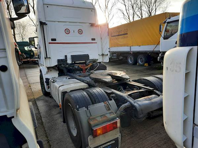 Scania R 124 LA 470 - Tractor unit: picture 4 Scania R 124 LA 470 - Tractor unit: picture 4