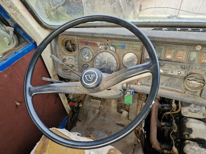 Cab chassis truck Volvo N1033 6X4: picture 15 Cab chassis truck Volvo N1033 6X4: picture 15