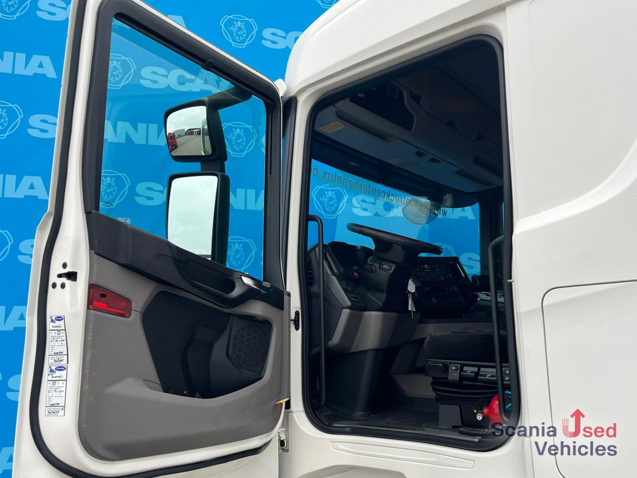 SCANIA R 410 B6x2*4NB LNG RETARDER FRIGO CHEREAU 765x250x - Refrigerated truck: picture 2 SCANIA R 410 B6x2*4NB LNG RETARDER FRIGO CHEREAU 765x250x - Refrigerated truck: picture 2