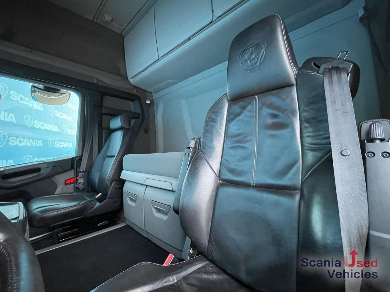 SCANIA R 410 A4x2NA DIFF-L RETARDER LED SMART 2 - Tractor unit: picture 5 SCANIA R 410 A4x2NA DIFF-L RETARDER LED SMART 2 - Tractor unit: picture 5