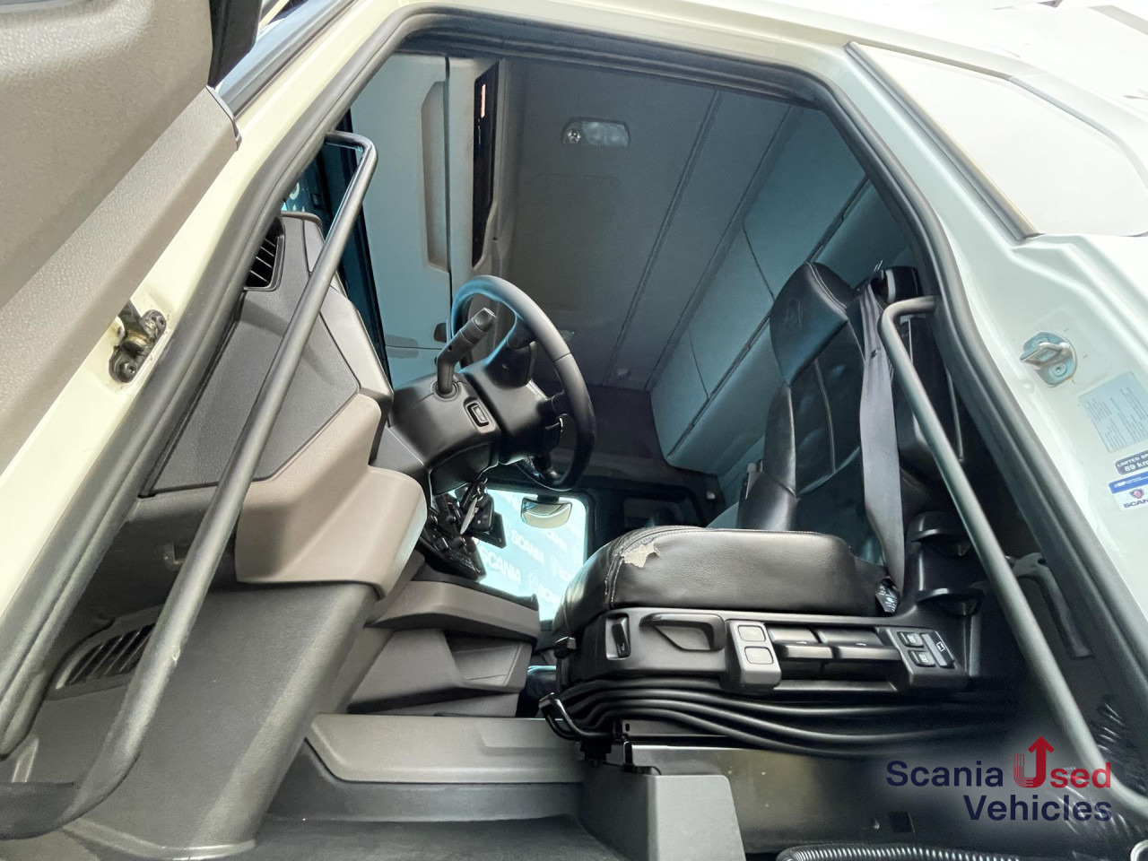 SCANIA R 410 A4x2NA DIFF-L RETARDER LED SMART 2 - Tractor unit: picture 4 SCANIA R 410 A4x2NA DIFF-L RETARDER LED SMART 2 - Tractor unit: picture 4