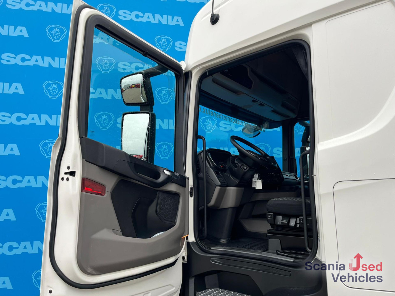 SCANIA R 500 A4x2EB RETARDER MEGA VOLUME P-AIRCO ACC - Tractor unit: picture 2 SCANIA R 500 A4x2EB RETARDER MEGA VOLUME P-AIRCO ACC - Tractor unit: picture 2