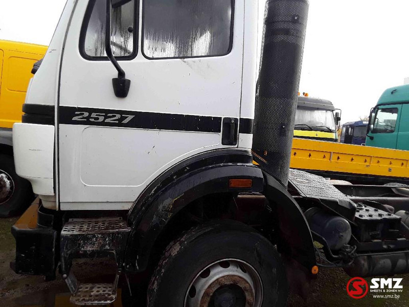 Mercedes-Benz 2527 6x4motor slecht - Cab chassis truck: picture 3 Mercedes-Benz 2527 6x4motor slecht - Cab chassis truck: picture 3