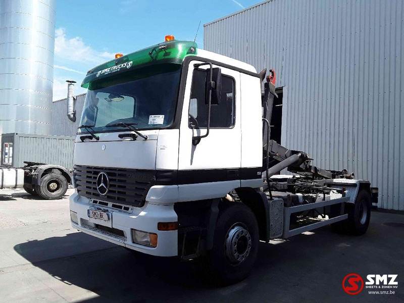 Mercedes-Benz Actros 1831 manual lames airco belgium truck - Container transporter/ Swap body truck: picture 3 Mercedes-Benz Actros 1831 manual lames airco belgium truck - Container transporter/ Swap body truck: picture 3