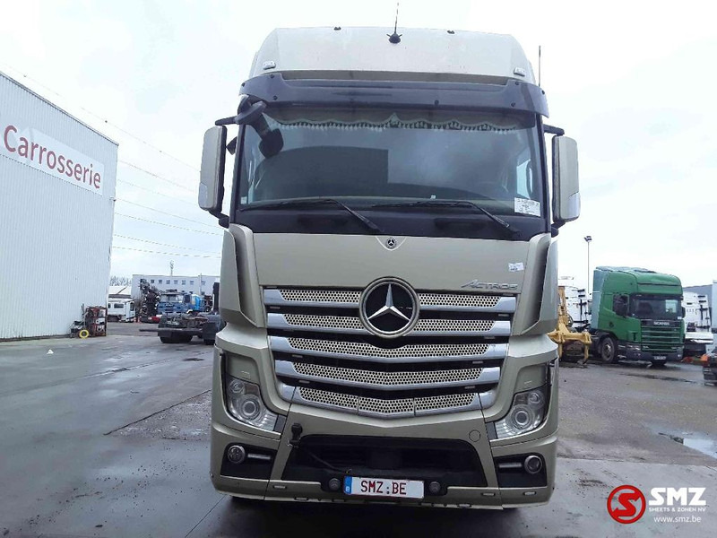 Mercedes-Benz Actros 1851 motor KO broken casse - Container transporter/ Swap body truck: picture 2 Mercedes-Benz Actros 1851 motor KO broken casse - Container transporter/ Swap body truck: picture 2