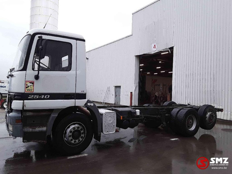 Mercedes-Benz Actros 2540 6x2 francais - Cab chassis truck: picture 5 Mercedes-Benz Actros 2540 6x2 francais - Cab chassis truck: picture 5