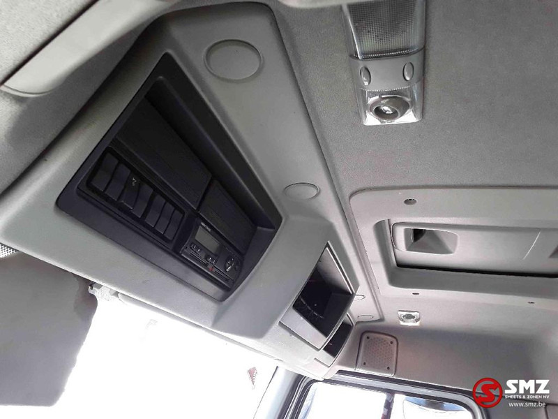 Curtain side truck Renault Premium 460 6x4: picture 8 Curtain side truck Renault Premium 460 6x4: picture 8