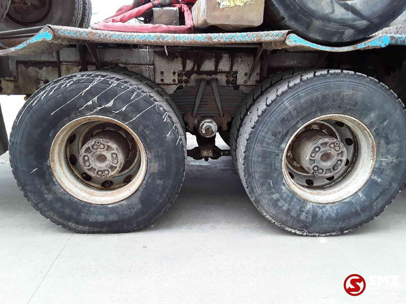 Tractor unit Scania 164 L 580 Loglift 251s 84 A: picture 12 Tractor unit Scania 164 L 580 Loglift 251s 84 A: picture 12