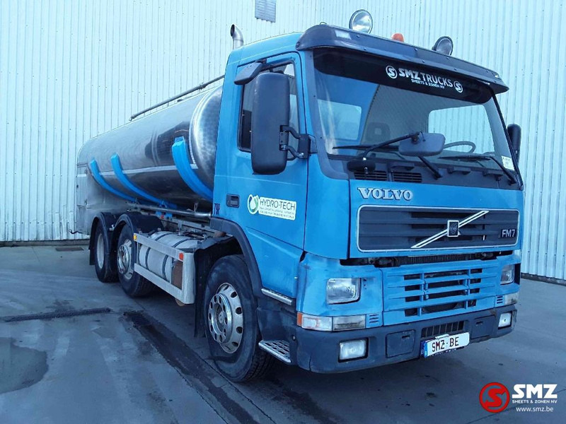 Volvo FM 320 6x2 inox - Tanker truck: picture 1 Volvo FM 320 6x2 inox - Tanker truck: picture 1