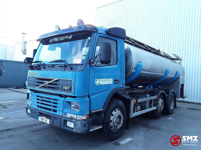 Volvo FM 320 6x2 inox - Tanker truck: picture 3 Volvo FM 320 6x2 inox - Tanker truck: picture 3