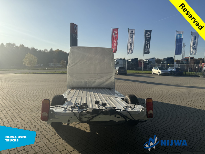 Renault Master E-Tech 145 L3H1 platform cabine - Commercial vehicle, Electric van: picture 5 Renault Master E-Tech 145 L3H1 platform cabine - Commercial vehicle, Electric van: picture 5