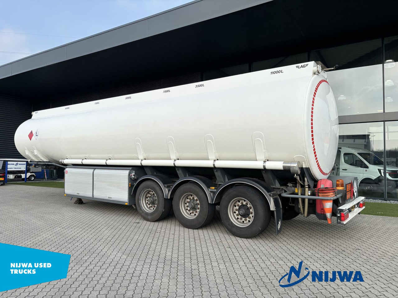 Lag O-3-43 Valid ADR + 47.500 L - Tanker semi-trailer: picture 4 Lag O-3-43 Valid ADR + 47.500 L - Tanker semi-trailer: picture 4