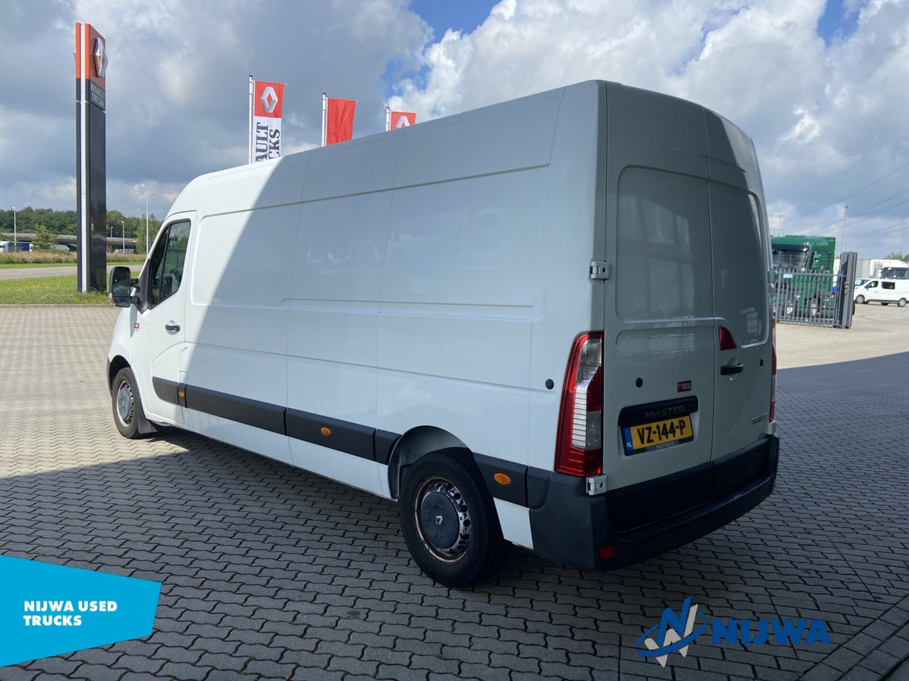Renault MASTER 130 L3H2 Geïsoleerde bak + koeling Kasten - Panel van: picture 4 Renault MASTER 130 L3H2 Geïsoleerde bak + koeling Kasten - Panel van: picture 4