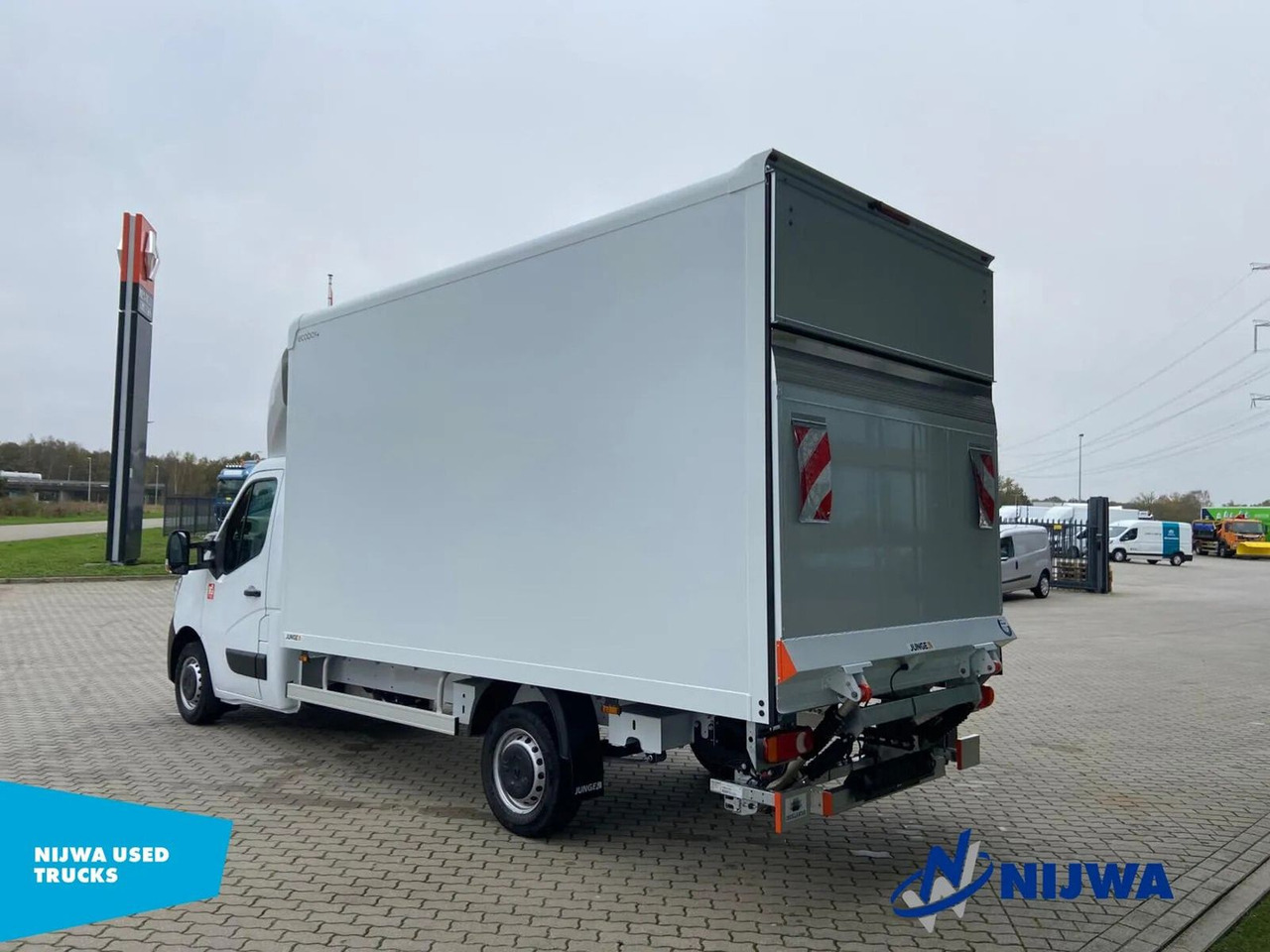 Renault Master 165 T35 Laadklep + Camera Kasten - Panel van: picture 4 Renault Master 165 T35 Laadklep + Camera Kasten - Panel van: picture 4