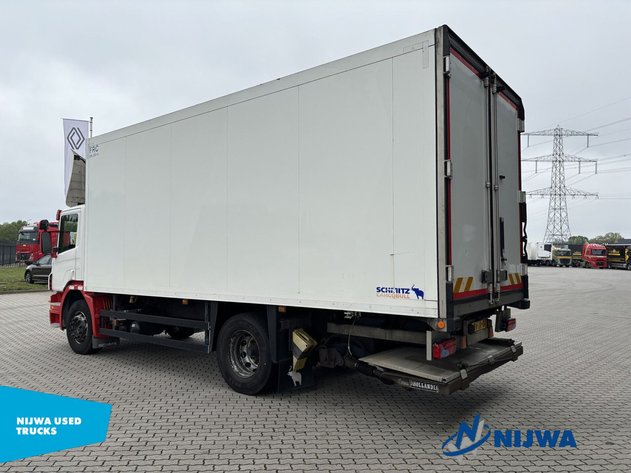 Scania P 230 4X2 Meat Truck + Laadklep - Refrigerated truck: picture 4 Scania P 230 4X2 Meat Truck + Laadklep - Refrigerated truck: picture 4