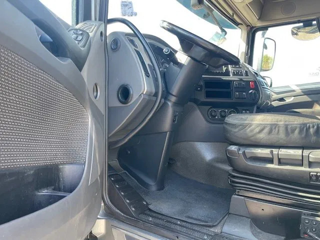 DAF XF 440 FT Euro6 Low Deck - Tractor unit: picture 4 DAF XF 440 FT Euro6 Low Deck - Tractor unit: picture 4