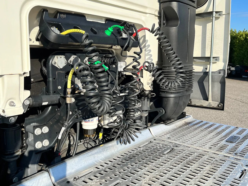 DAF XF 450 FT SC Euro6 - Tractor unit: picture 4 DAF XF 450 FT SC Euro6 - Tractor unit: picture 4