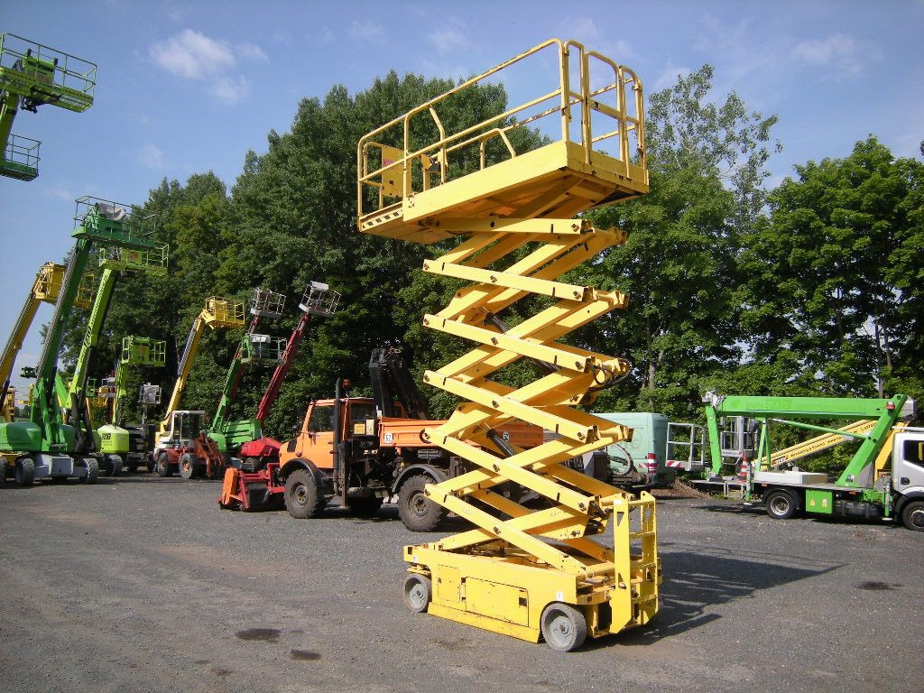 Genie GS 4047 Scherenarbeitsbühne Genie 14 m - Truck mounted aerial platform: picture 4 Genie GS 4047 Scherenarbeitsbühne Genie 14 m - Truck mounted aerial platform: picture 4