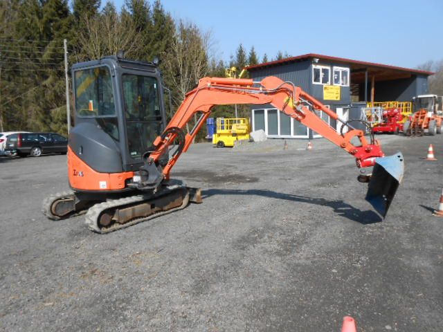 Hitachi ZX22U-2CLR , Powertilt - Mini excavator: picture 3 Hitachi ZX22U-2CLR , Powertilt - Mini excavator: picture 3
