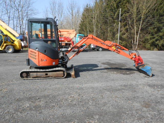 Hitachi ZX22U-2CLR , Powertilt - Mini excavator: picture 5 Hitachi ZX22U-2CLR , Powertilt - Mini excavator: picture 5