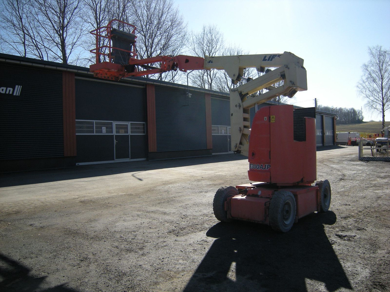 JLG Arbeitsbühne JLG E300AJP , AH 11m - Articulated boom lift: picture 4 JLG Arbeitsbühne JLG E300AJP , AH 11m - Articulated boom lift: picture 4