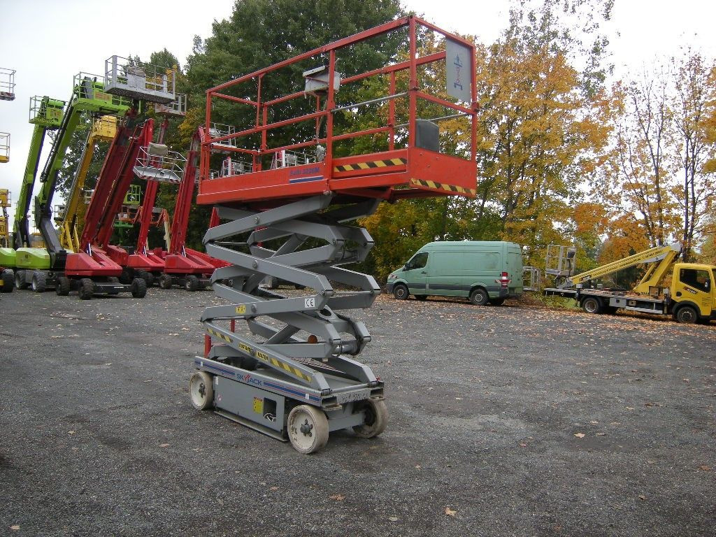 SkayJack SJIII 3226M Scherenarbeitsbühne 10 m - Truck mounted aerial platform: picture 4 SkayJack SJIII 3226M Scherenarbeitsbühne 10 m - Truck mounted aerial platform: picture 4