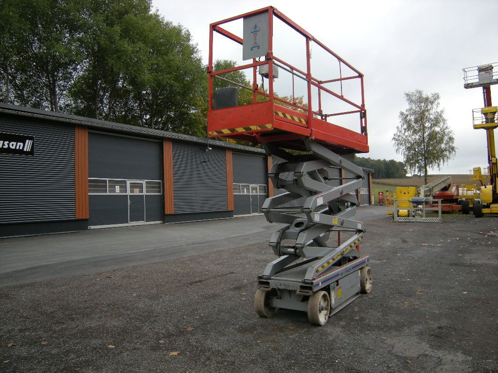 SkayJack SJIII 3226M Scherenarbeitsbühne 10 m - Truck mounted aerial platform: picture 2 SkayJack SJIII 3226M Scherenarbeitsbühne 10 m - Truck mounted aerial platform: picture 2